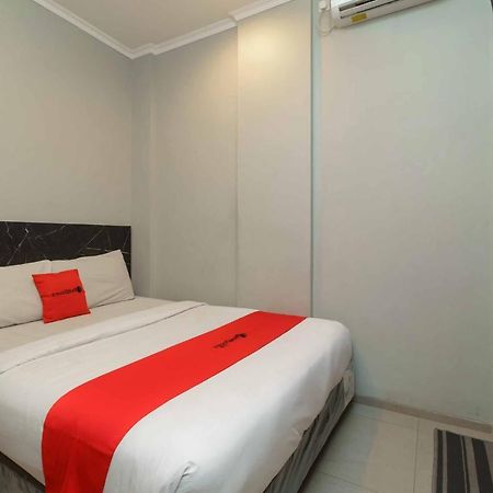 Reddoorz Plus Near Radio Dalam 3 Jakarta Exteriör bild