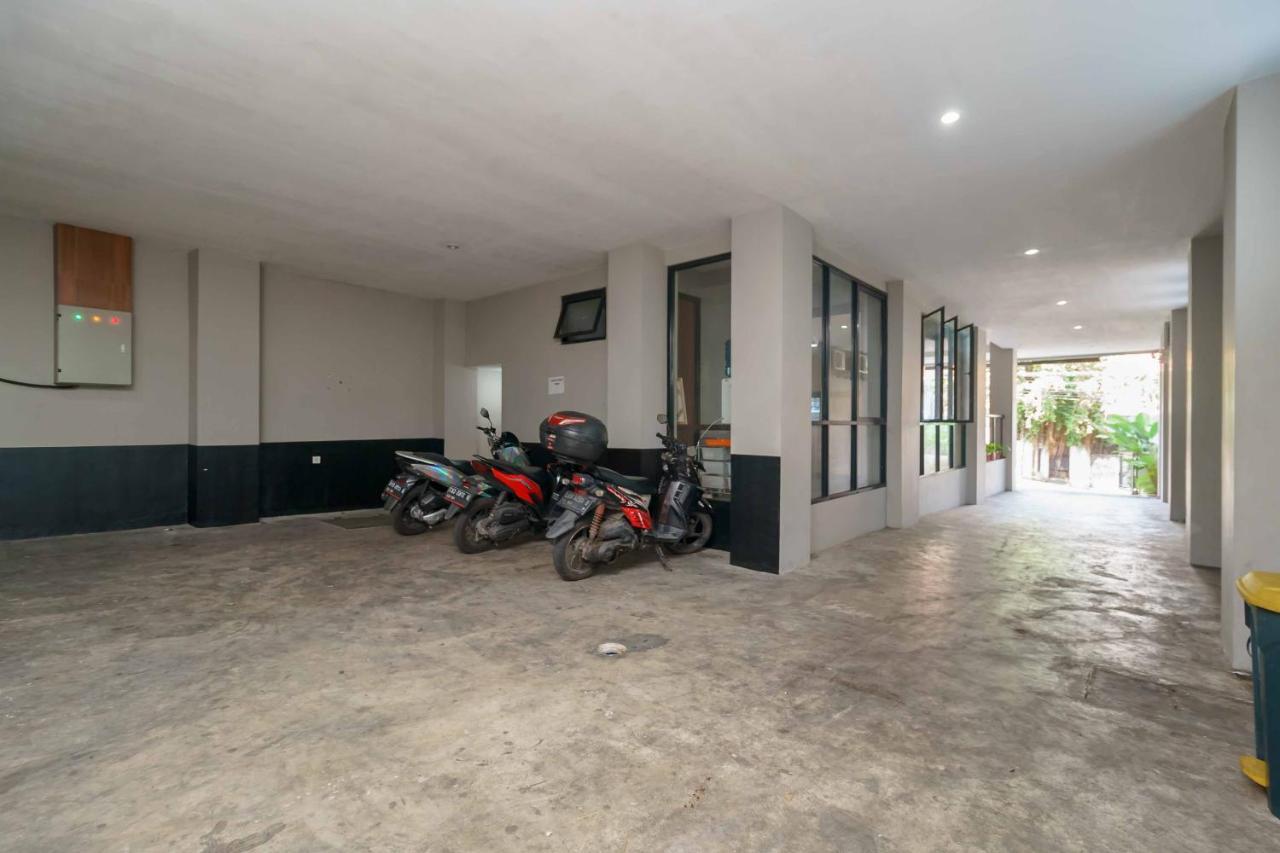 Reddoorz Plus Near Radio Dalam 3 Jakarta Exteriör bild