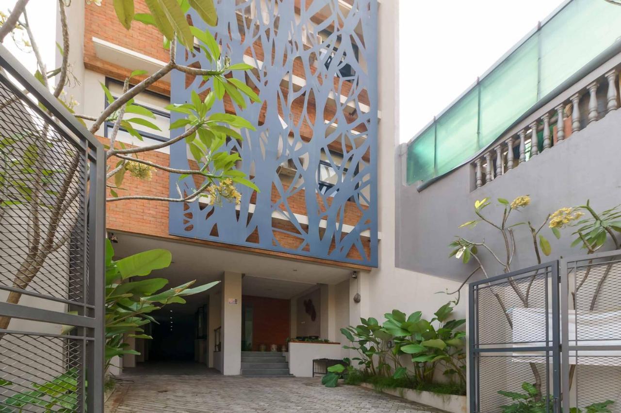 Reddoorz Plus Near Radio Dalam 3 Jakarta Exteriör bild