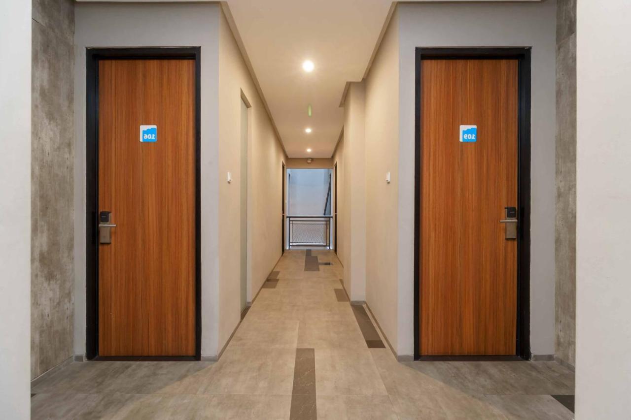 Reddoorz Plus Near Radio Dalam 3 Jakarta Exteriör bild