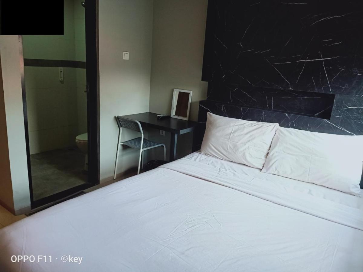 Reddoorz Plus Near Radio Dalam 3 Jakarta Exteriör bild