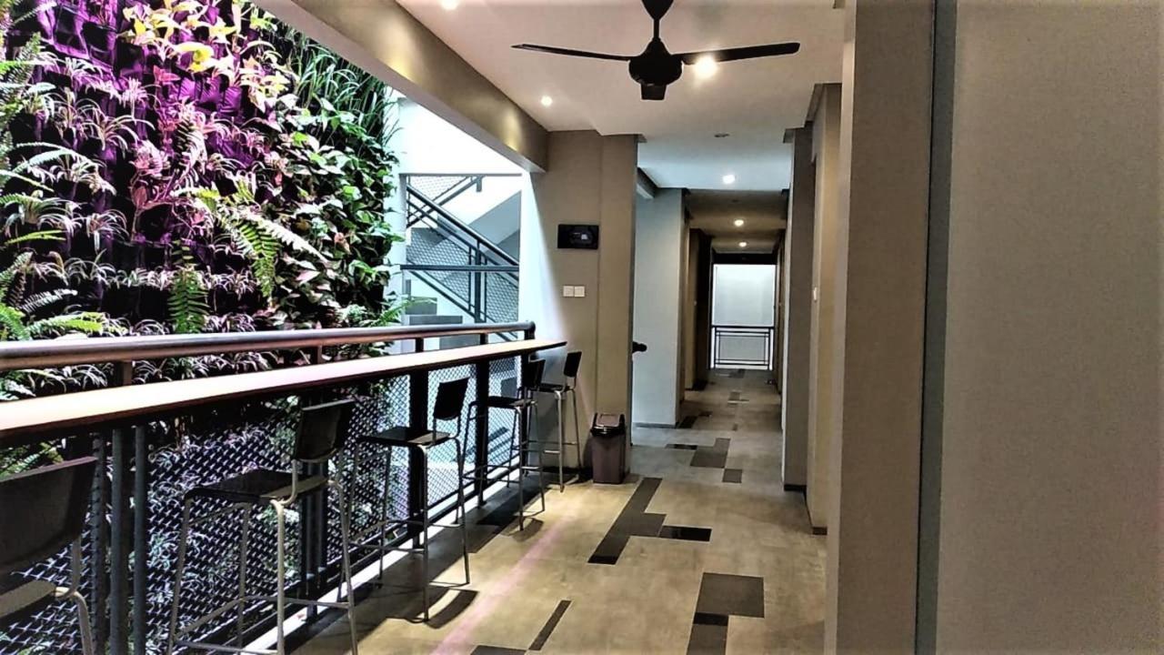 Reddoorz Plus Near Radio Dalam 3 Jakarta Exteriör bild